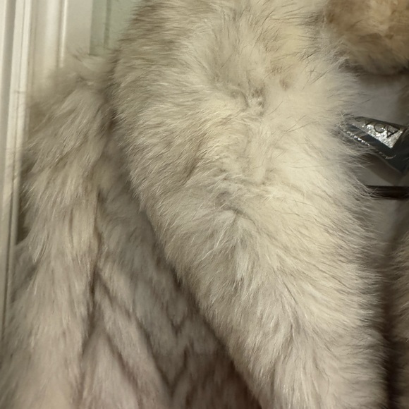 Vintage Real sliver fox Fur coat. Saga Fox - Picture 5 of 8